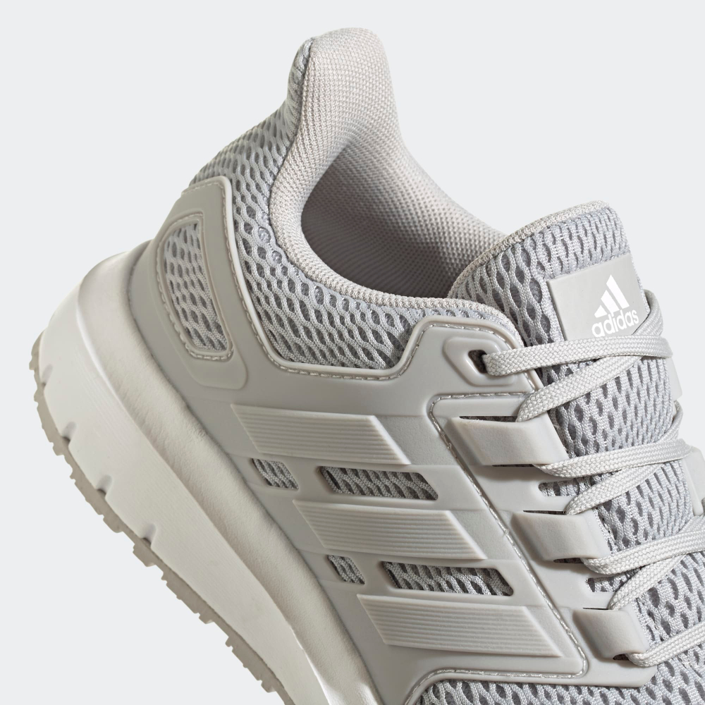 Кроссовки adidas Ultimashow W