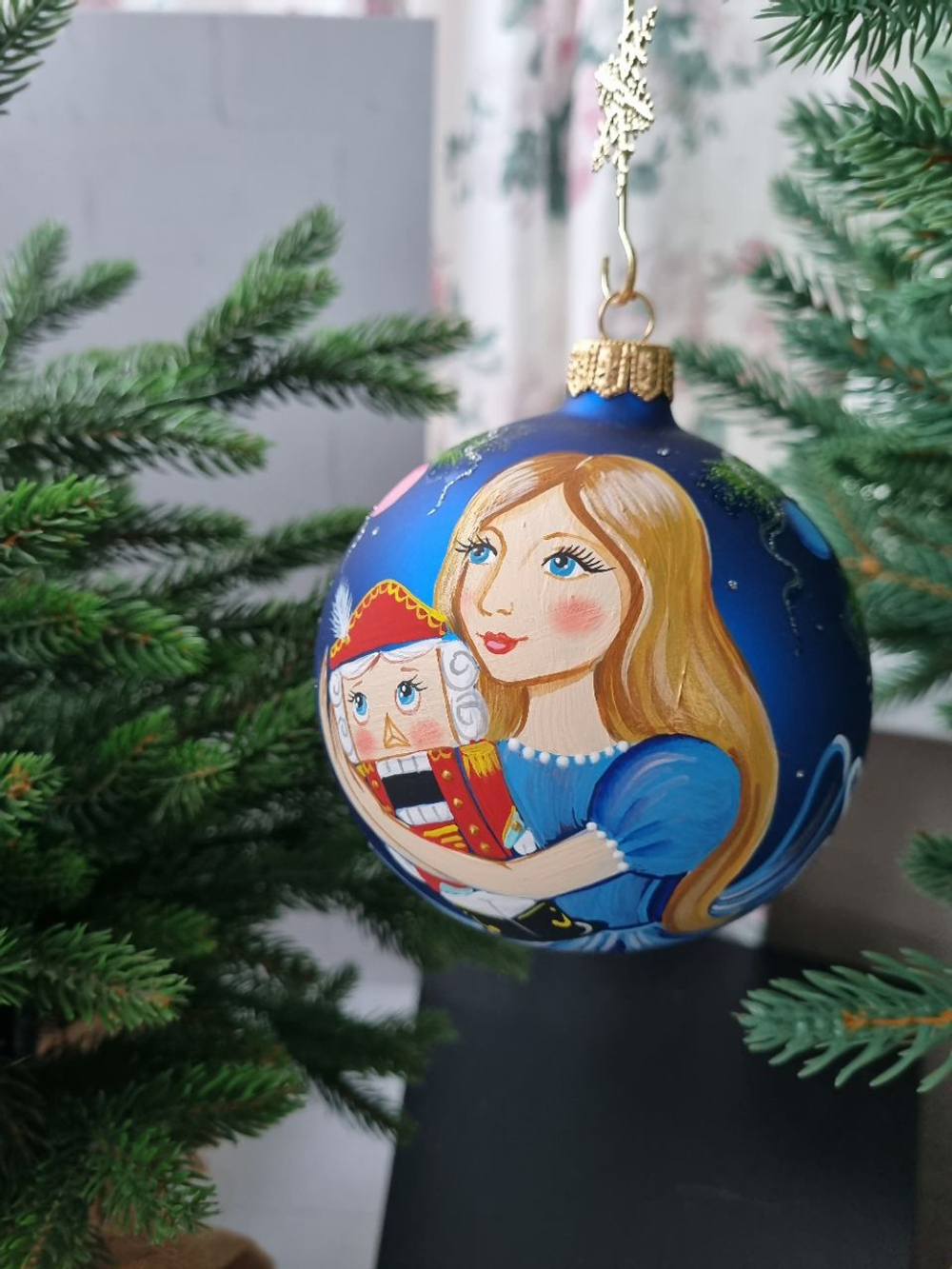 Шар стеклянный "Щелкунчик"