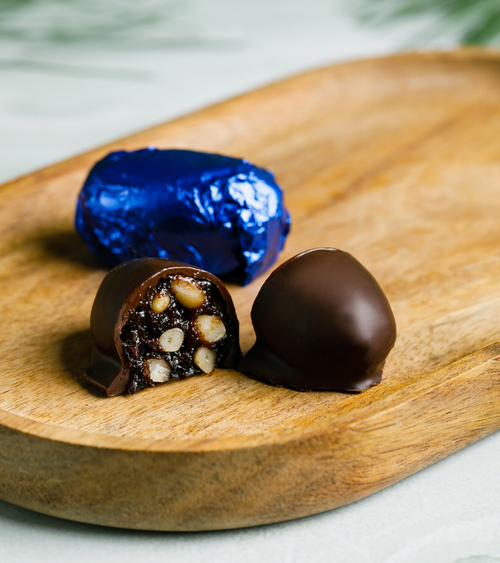 Фрукти "Слива с кедровым орехом" / шоколад 72% / гофрокороб / 1000 гр / Солнечная Сибирь