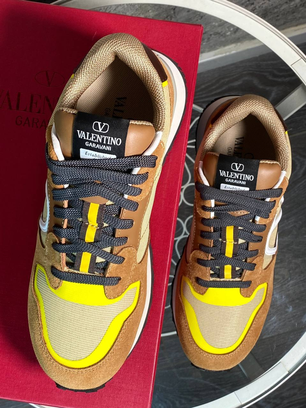 Кроссовки Valentino