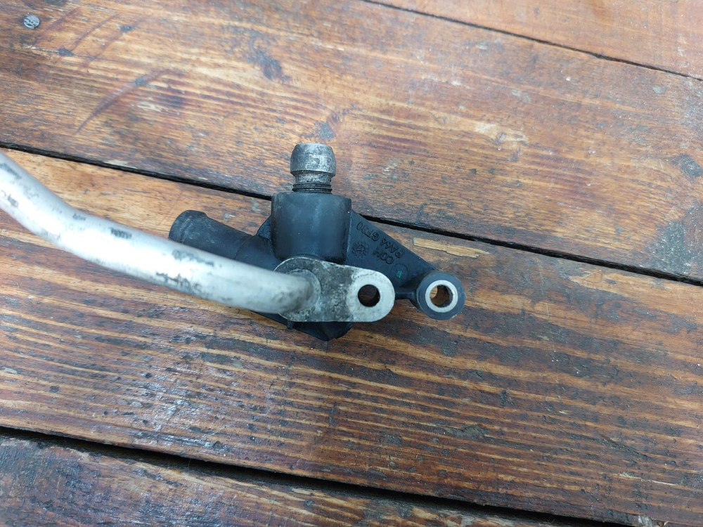 Трубка системы охлаждения Mercedes S-Class (W222) 13-20 Б/У Оригинал A2782001851