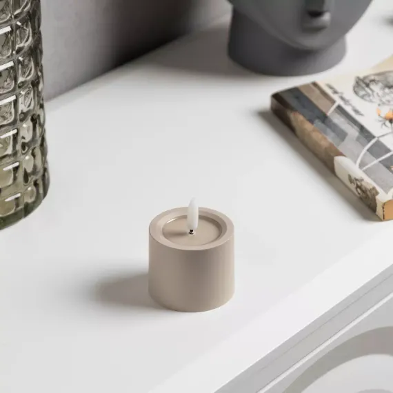 Светодиодная свеча бежевая 6×8×6 см., пластик, батарейки АААх2, Luazon Lighting (9907598)