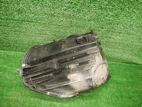 Фара правая Mini Countryman F60 (2016-2020) LED