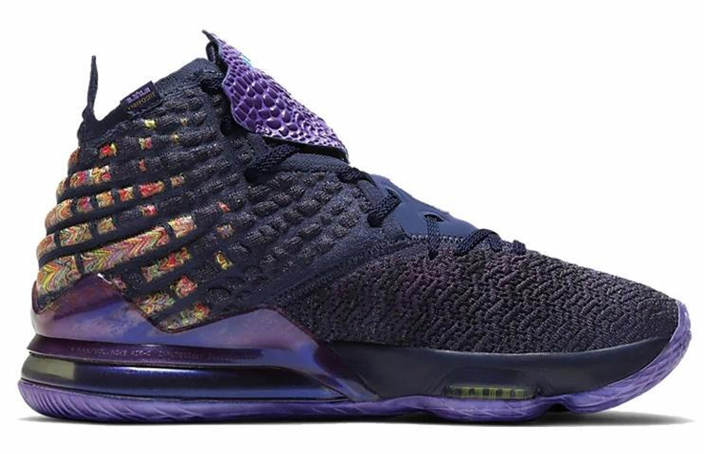 Кроссовки Nike Lebron 17