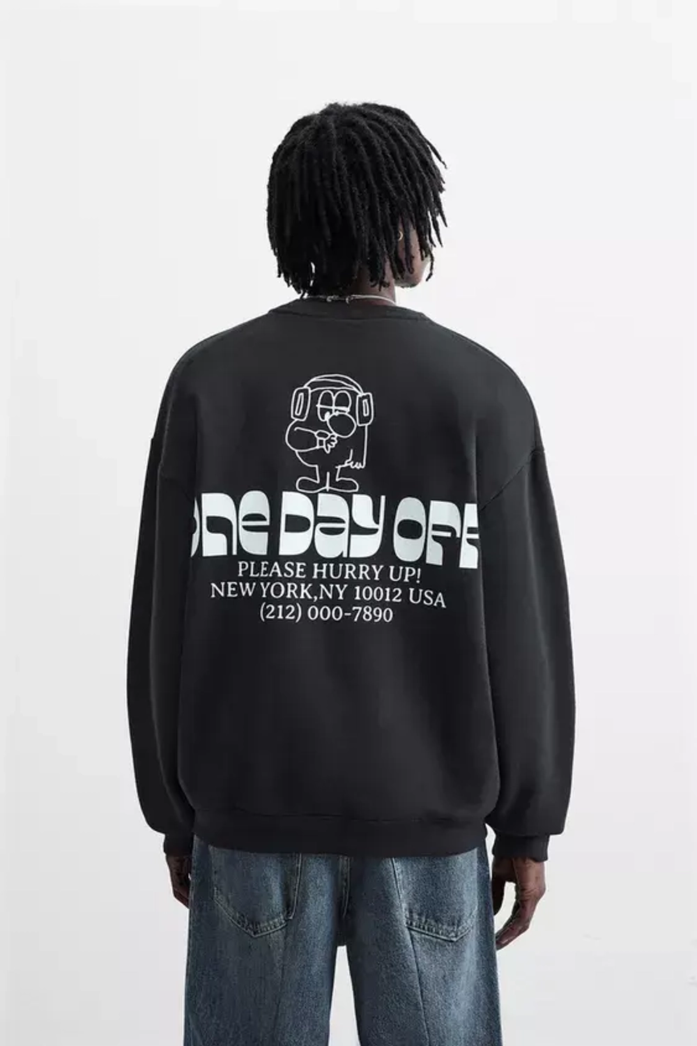 ZARA ТОЛСТОВКА С КОНТРАСТНЫМ ПРИНТОМ, ЧЕРНЫЙ