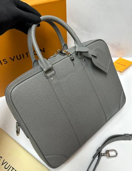 Портфель Louis Vuitton Porte Documents Voyage PM кожа Taiga