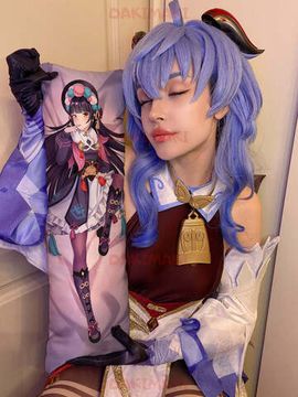 Мини дакимакура Юнь Цзинь из Геншин Импакт | Genshin Impact арт. M0951, 60х20 см