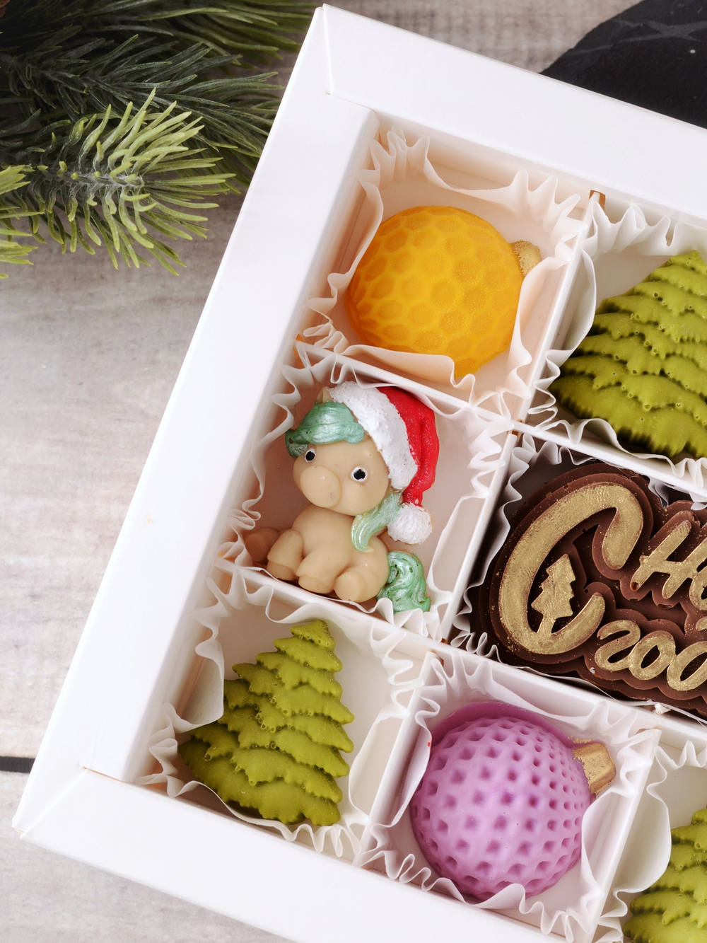 Шоколадный подарок "С Новым Годом" с лошадкой #1 / Конфеты ручной работы