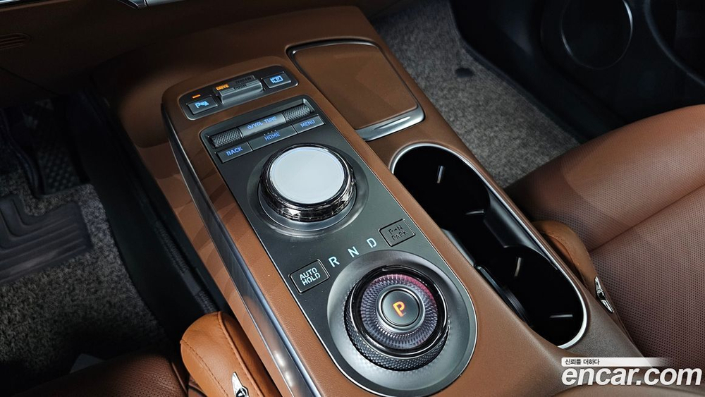 Genesis GV70 2.5T Бензин AWD (12.2022)