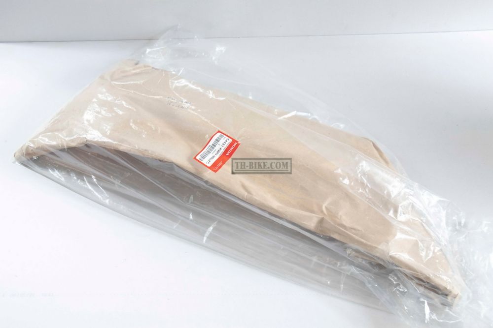 64431-KWN-900ZB. COVER, R. SIDE *NHA87P*