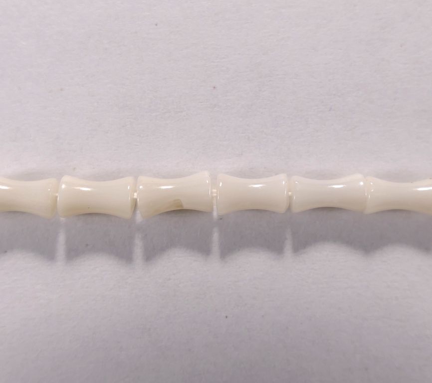 Бусина из коралла белого, фигурная, 3x8 мм (цилиндр, гладкая)