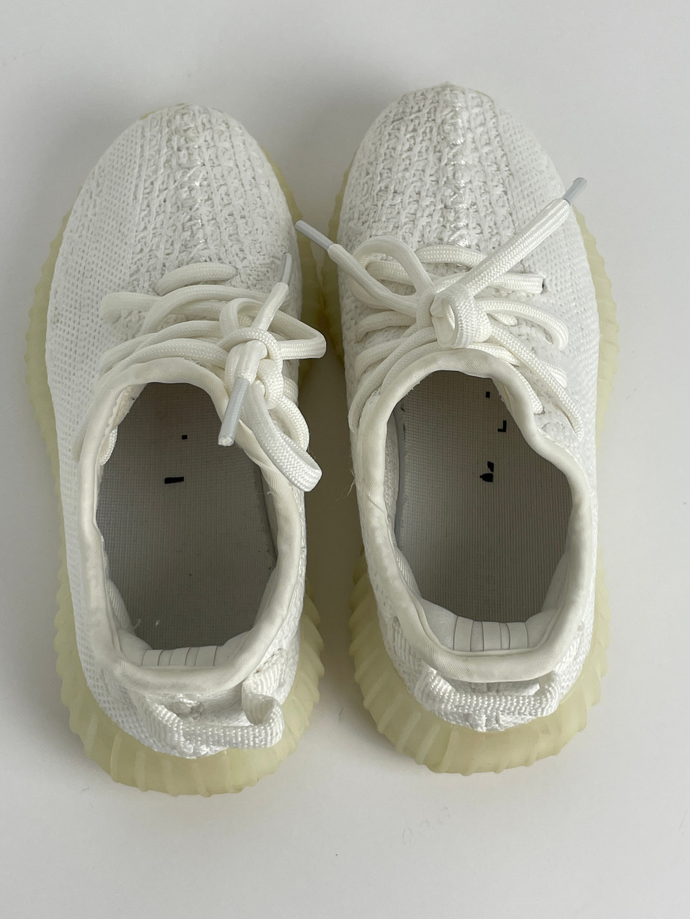 Кроссовки Adidas Yeezy Boost