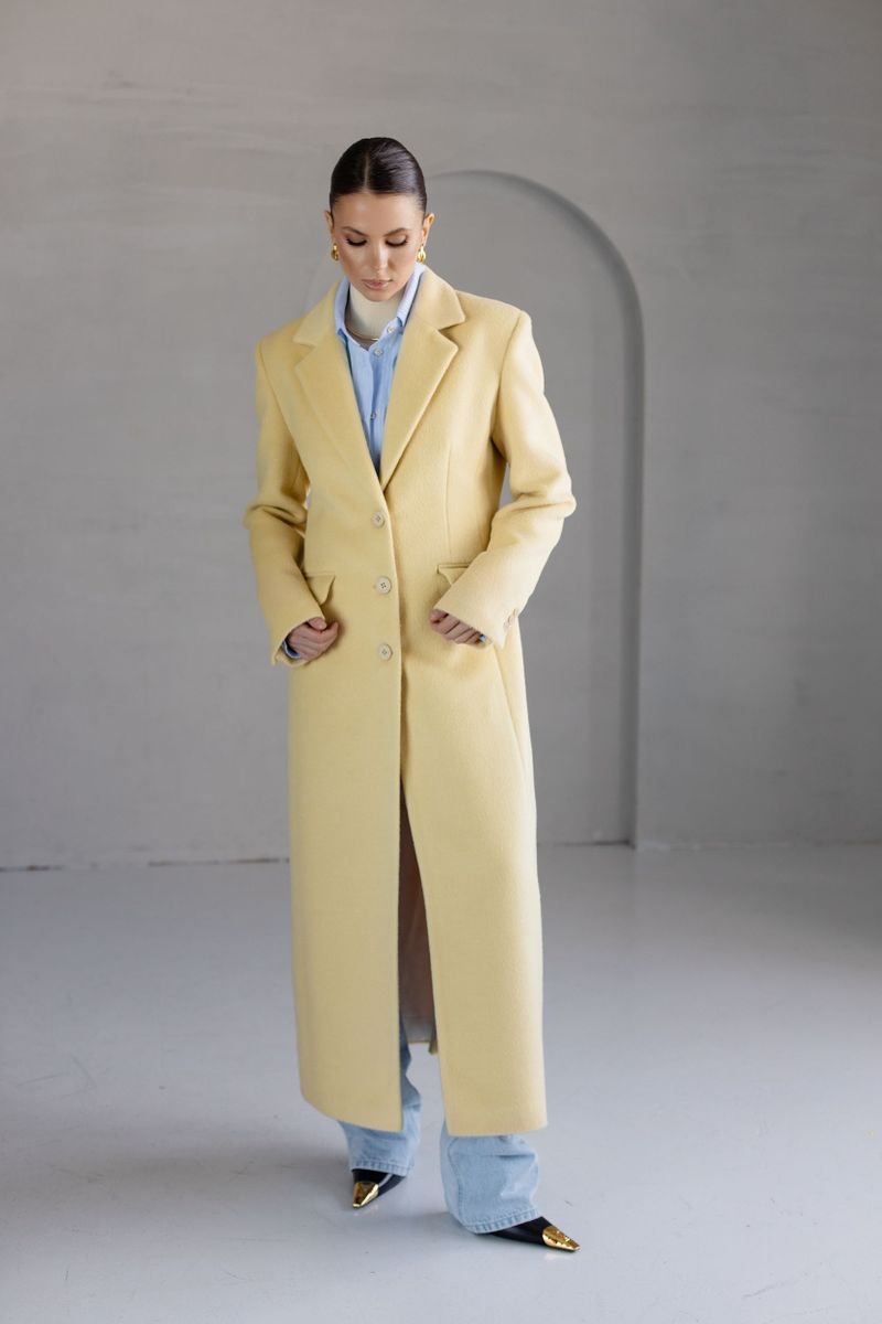 Пальто из смесовой шерсти приталенное макси лимонное