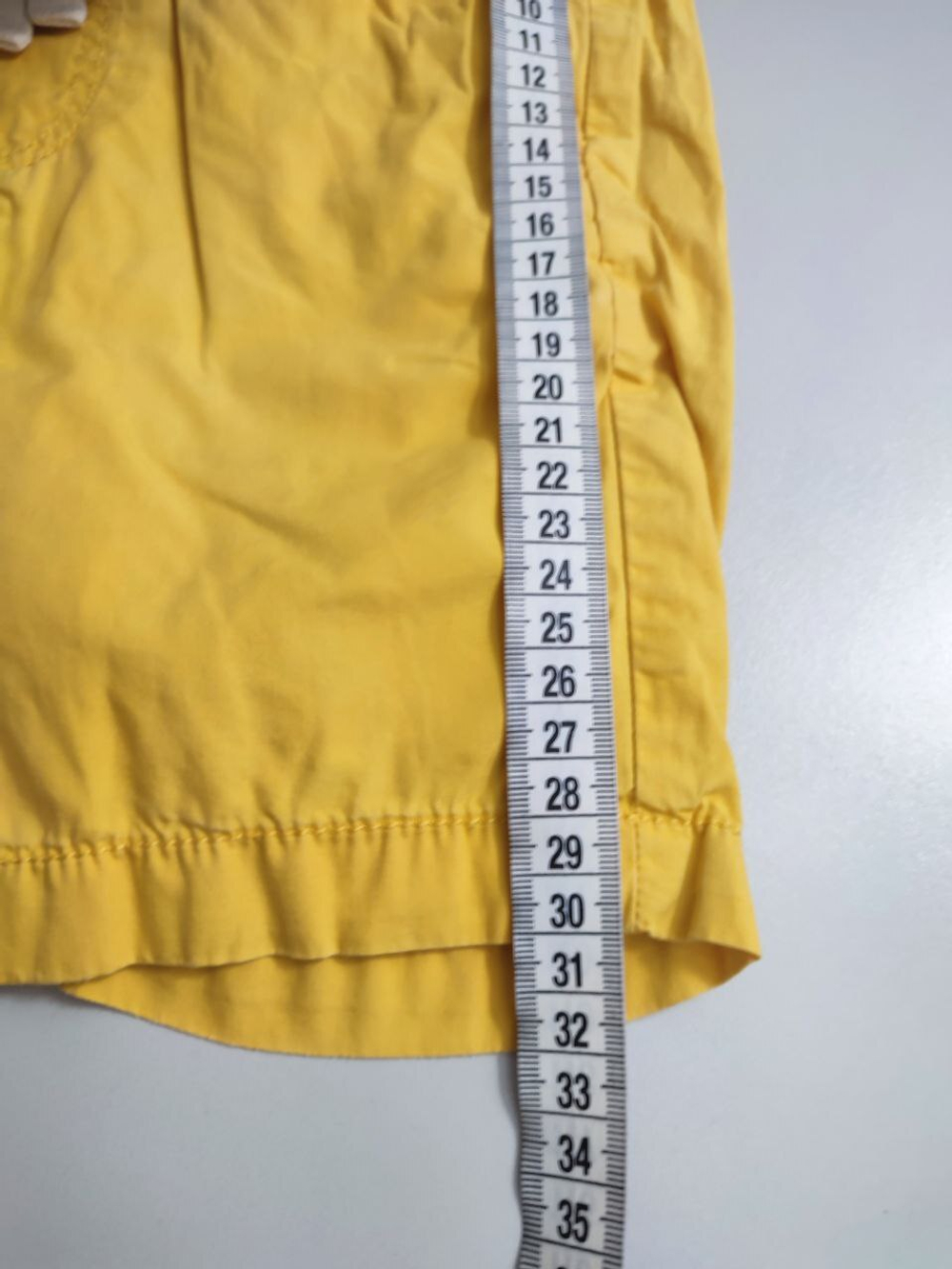 Шорты H&M повседневные на 3-4 года