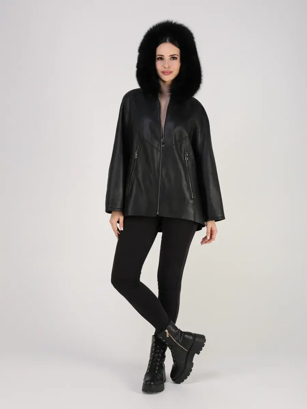 Дубленка зимняя натуральная с капюшоном оверсайз