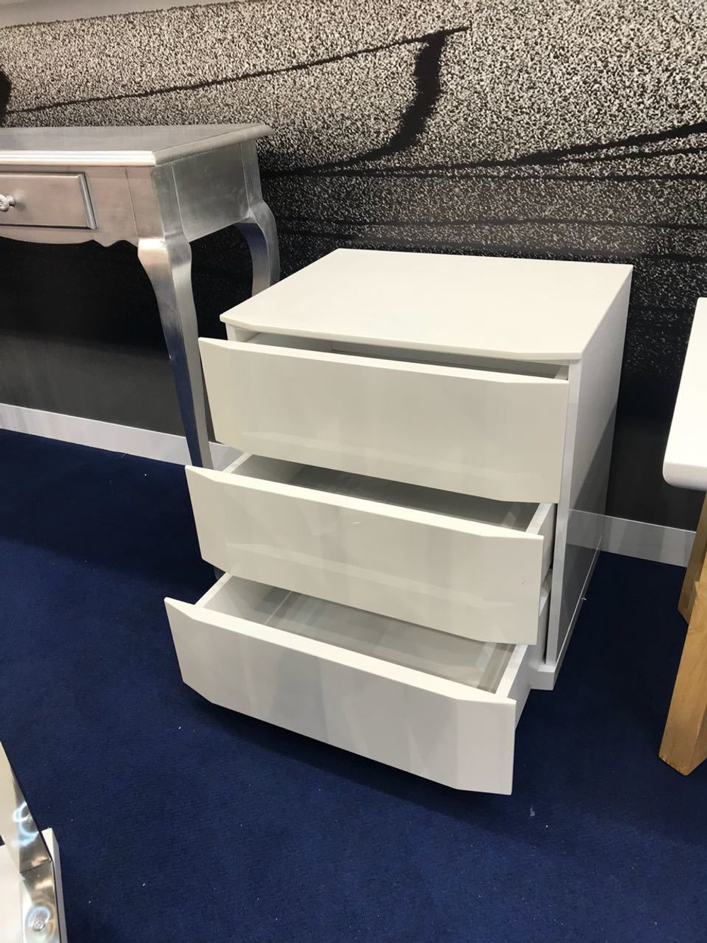 Тумба прикроватная DUPEN M-112 белая