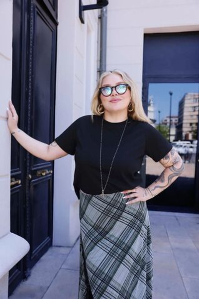 Черная футболка большого размера с обычной посадкой TBBSS25BF00061