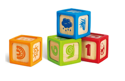 Детские деревянные кубики в силиконовых чехлах