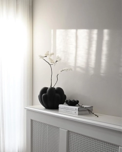 Ваза 101 Copenhagen Bloom Vase, Mini, Black, черный