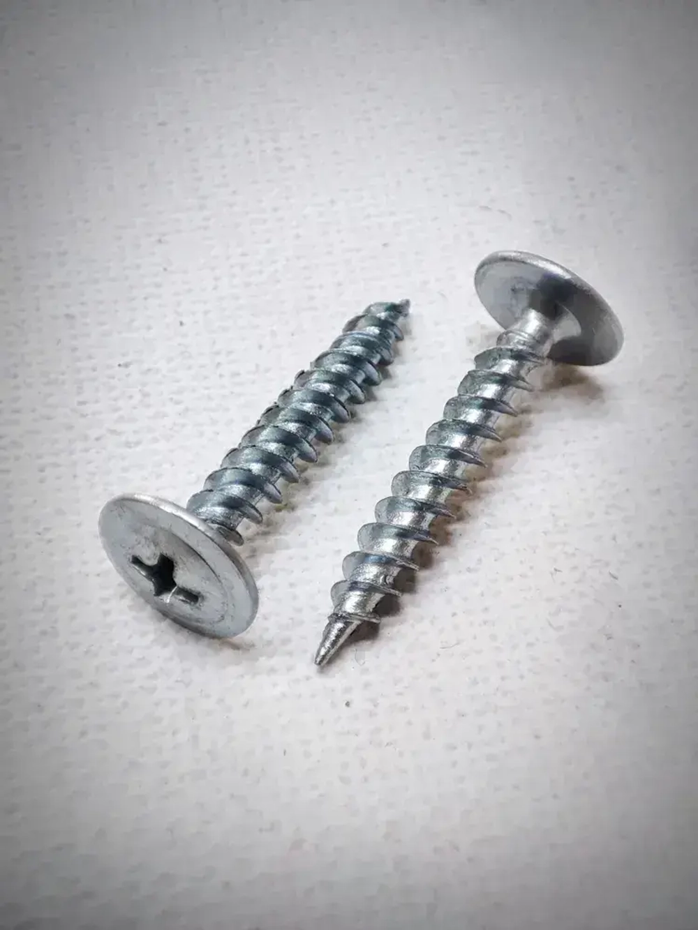 Саморез с прессшайбой 4,2х25 (острый) - 20 штук, универсальный, оцинкованный, шлиц Ph-2