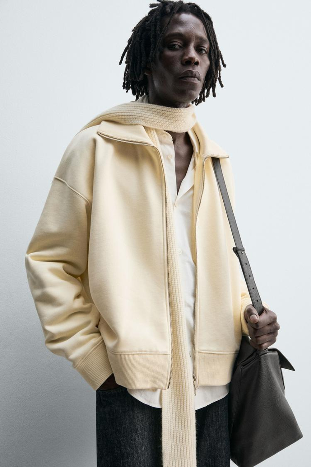 ZARA ТОЛСТОВКА НА МОЛНИИ В РУБЧИК, ЖЕЛТОВАТО-БЕЛЫЙ