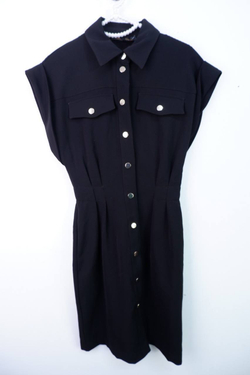 Платье Love Republic сдержанное, визуально на 42 размер