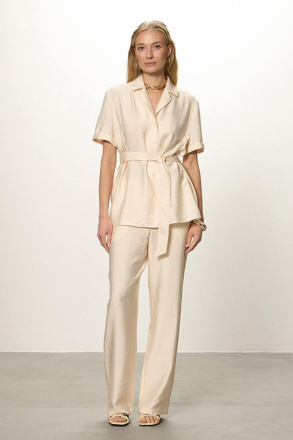 Брюки палаццо на резинке молочная вискоза (Размер 42, 44)