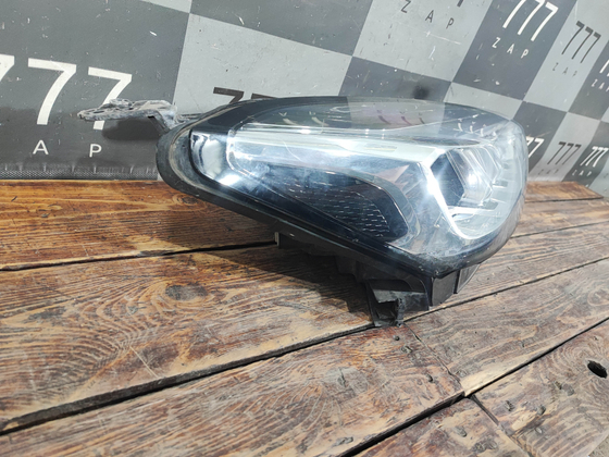 Фара правая LED Chery Tiggo 7 Pro 20-нв Б/У Оригинал 605000200AB