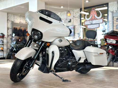 Street Glide Special Harley-Davidson 2022 (White Sand Pearl)