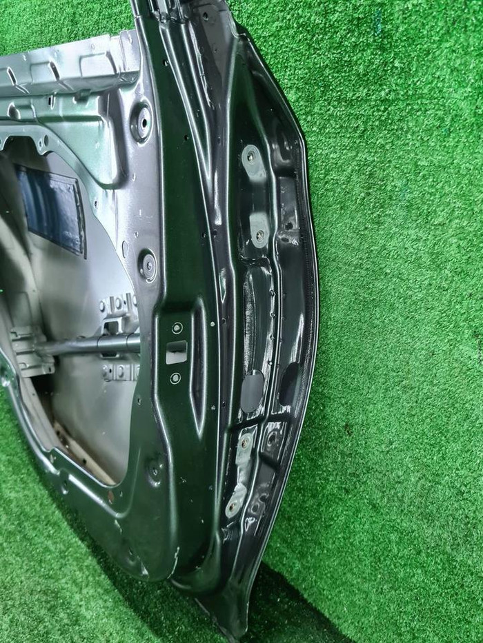 Дверь задняя левая Genesis G80 (2016-2020)