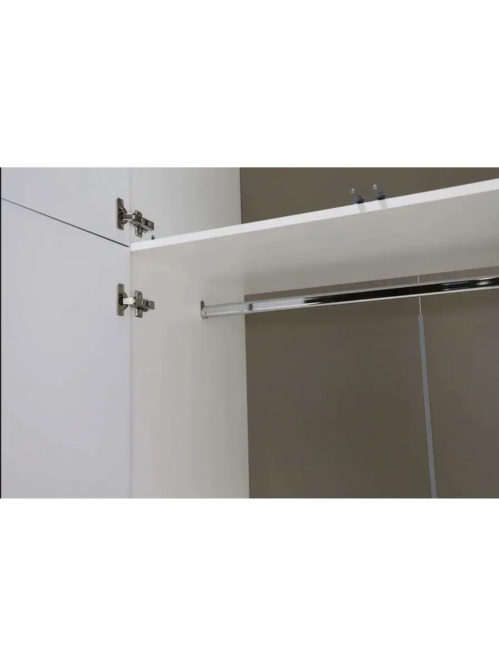 Шкаф для одежды распашной с полками 150х57х220 см Урбан