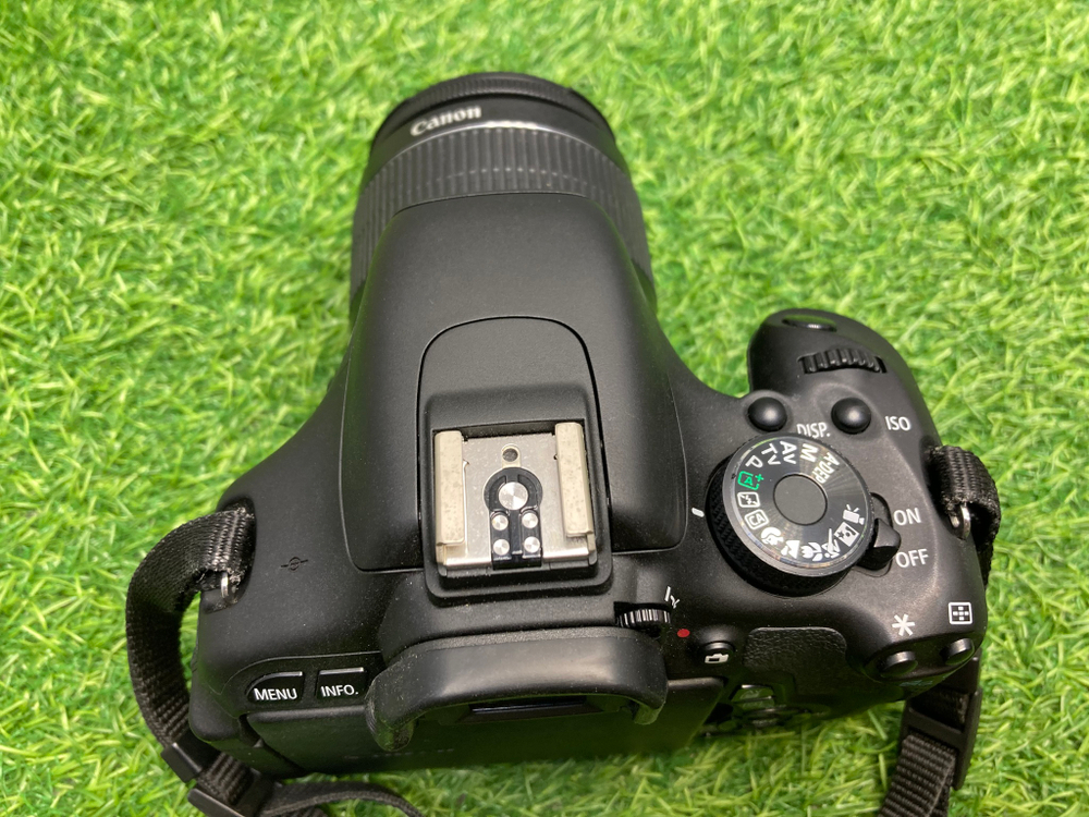 Canon 600D Kit 18-55mm 3.5-5.6 III 6.700 кадров