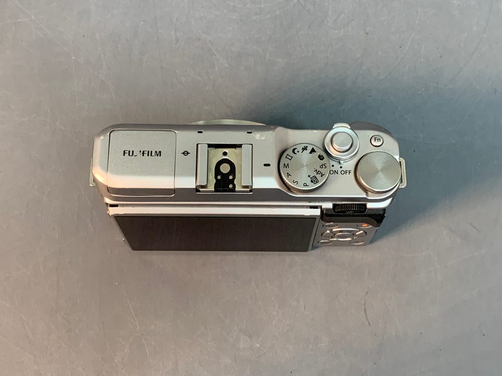 Fujifilm X-A5 kit 15–45mm