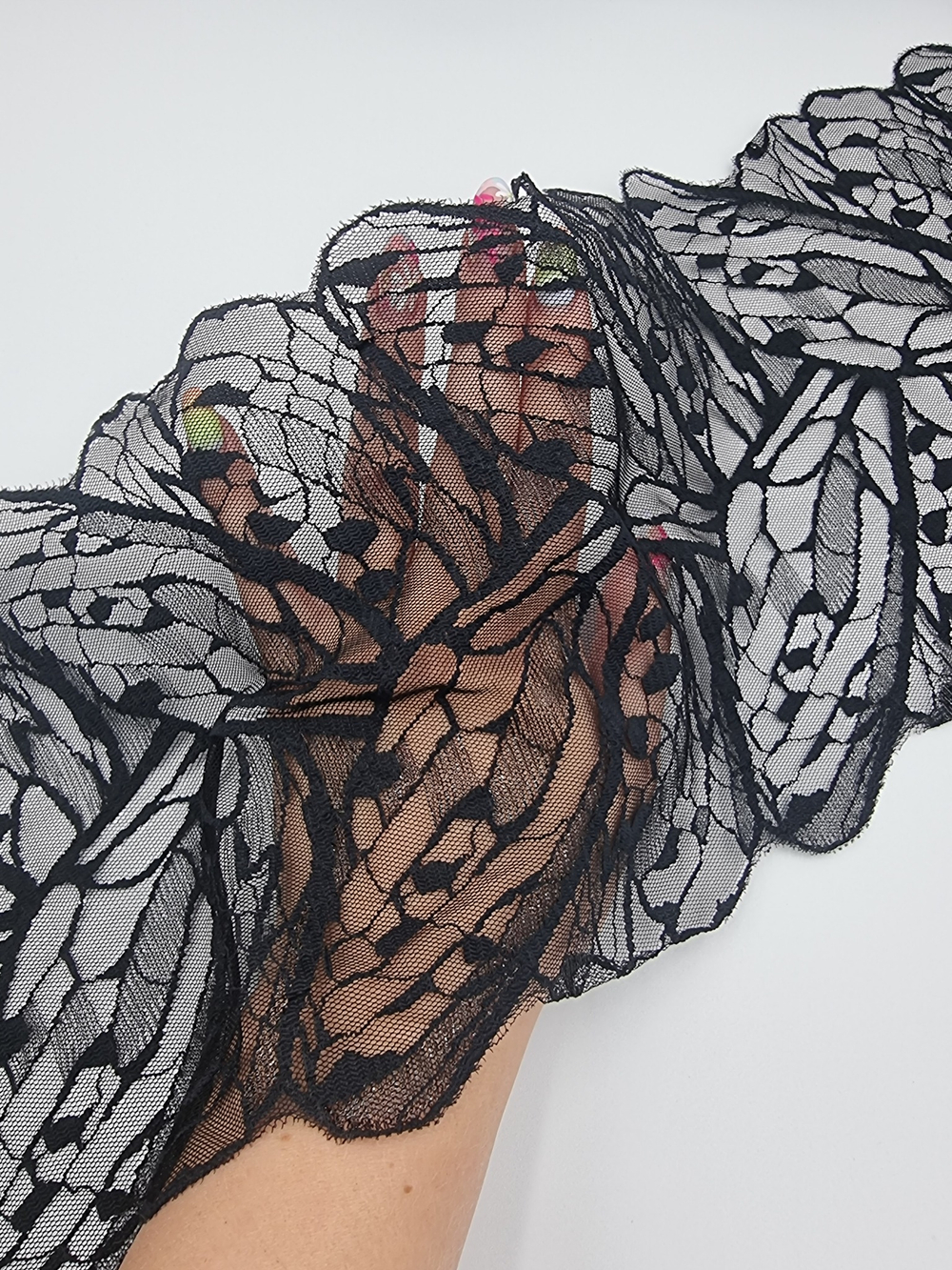 Кружево эластичное черное с блеском КС56 (19 см)