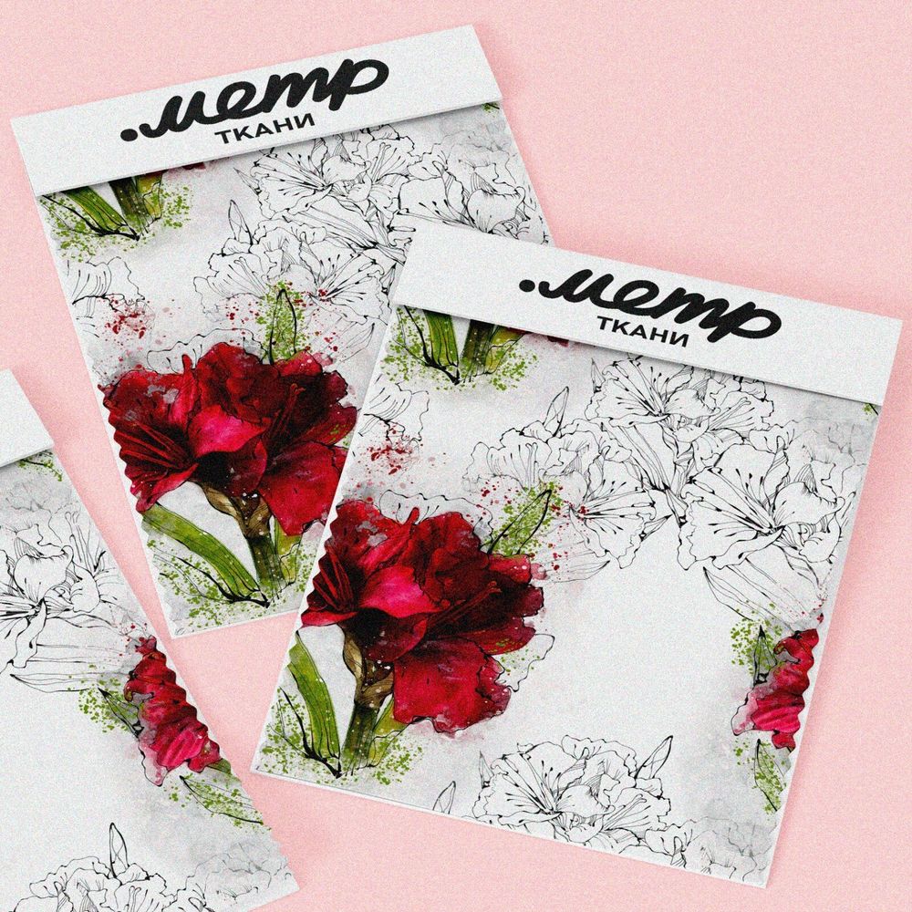 Ткань бифлекс пышные красные цветы