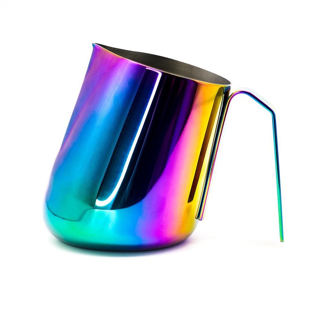 Питчер молочник 600 мл Latte Pro Color Slope скошенное дно хамелеон d 9,9/7,5 см h12,6 см нерж.