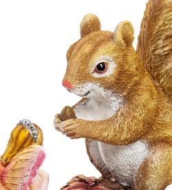 GA-94 Статуэтка «Маленькая фея с белкой»