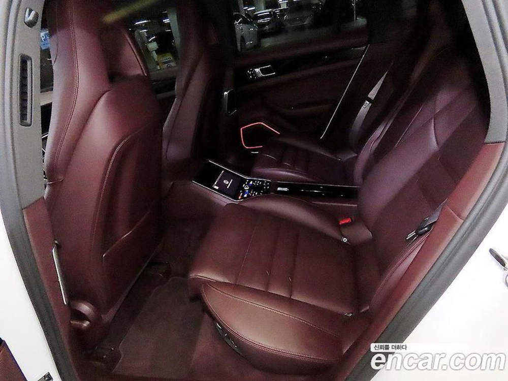 Porsche Panamera (971) 3.0 AWD (02.2020)