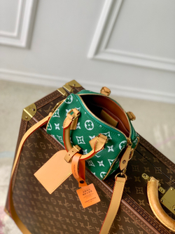 Louis Vuitton Speedy P9 Bandouliere 18