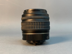 Pentax K-x Kit 18-55mm 2300 кадров