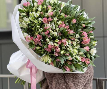 Букеты из альстромерии