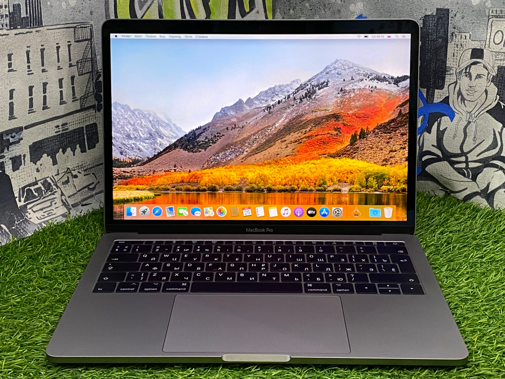 MacBook Pro 13 i5 8/128GB [MPXQ2RU/A]