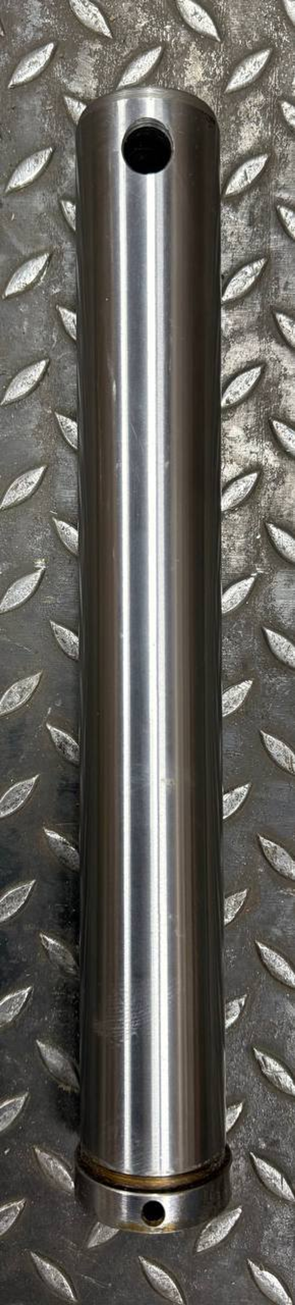 Палец 61U2-61591