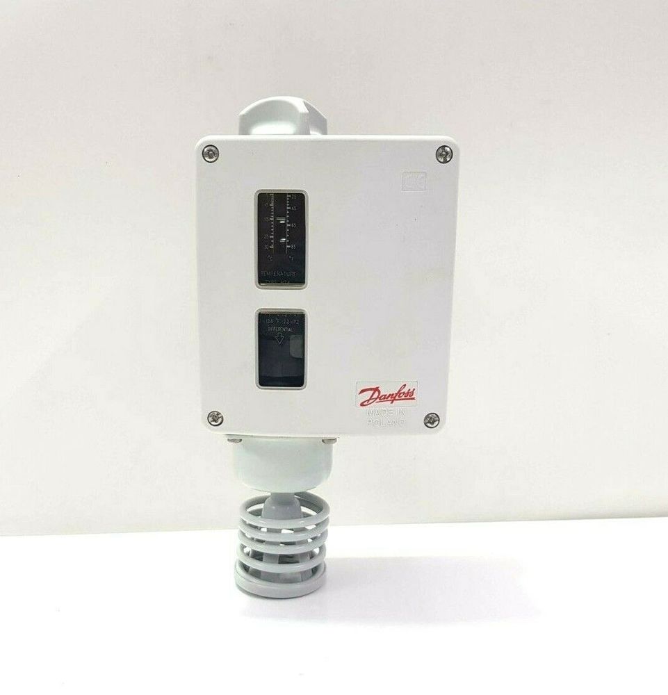Программируемый термостат Danfoss RT4