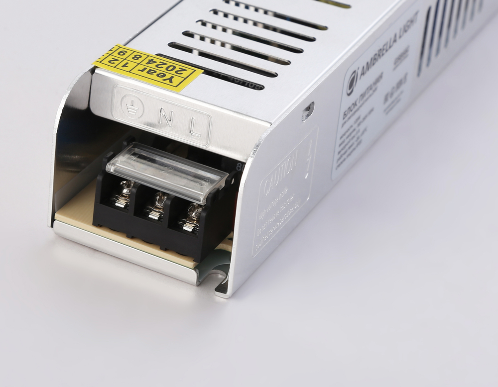GS8682 блок питания 24V 120W 5A IP20 185-260V EMC 188*46*36