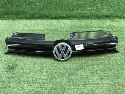 Решетка радиатора VW Golf 6 (2008-2012)