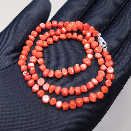 Бусы из натурального коралла