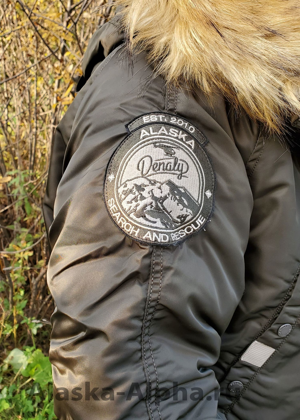 Куртка зимняя мужская Denali Husky Military (т. олива - beluga)