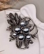 Брошь"Свадебные кольца со стразами"