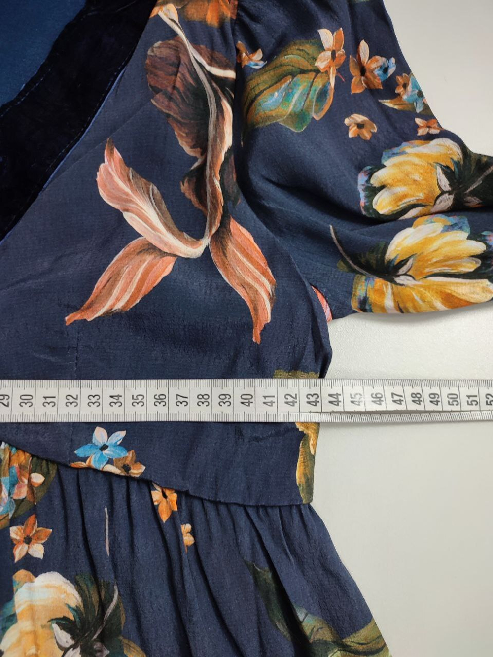 Блузка Flo'reiza с цветами 46 размер